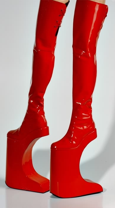 twelve-inch-red-boots-crazy-boots